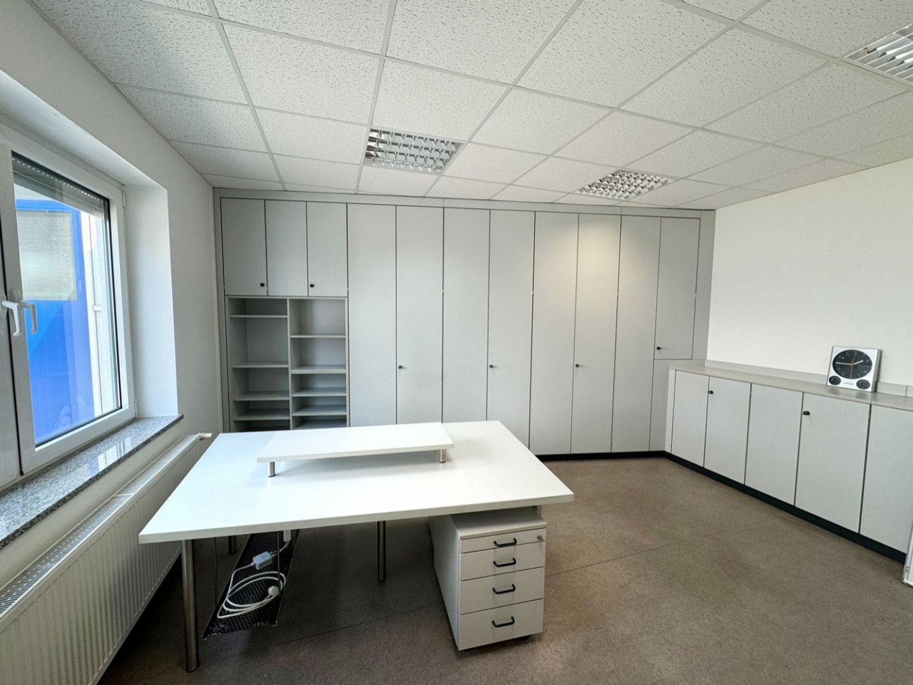 eigener Büroraum 1 eigener Büroraum 1