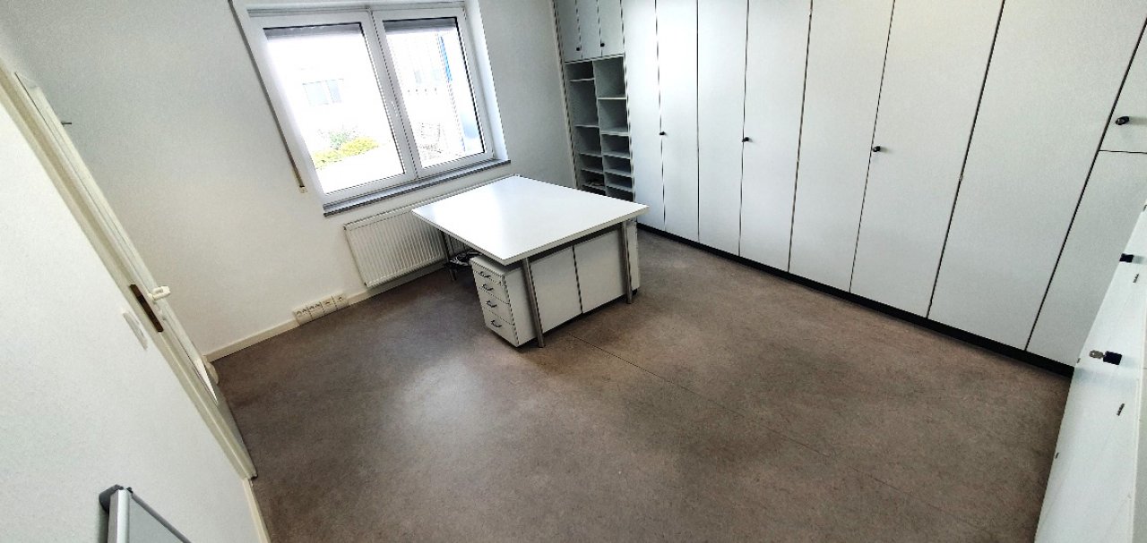 eigener Büroraum 1 eigener Büroraum 1